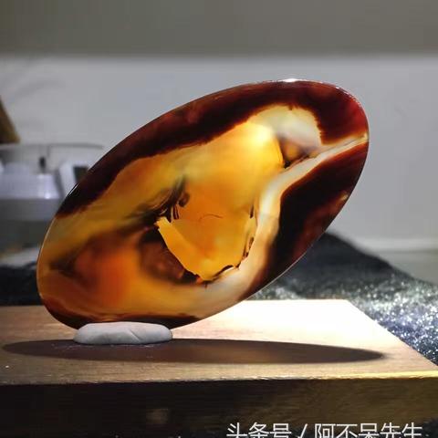 奇石市场火热，，，珍藏价值攀升，，，最新动态揭秘