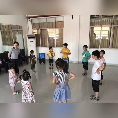 南昌玲玲广场舞，，，都会舞动魅力与活力