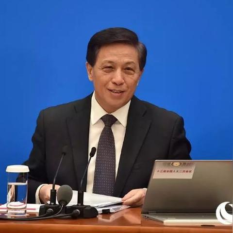 政策提要：2025澳门今晚开奖号码是什么——关税战 vs 关税宽免