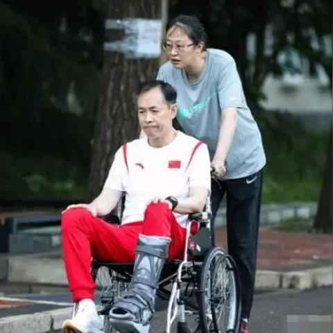 女篮角逐精彩瞬间回首，，，，录像回首与数据统计