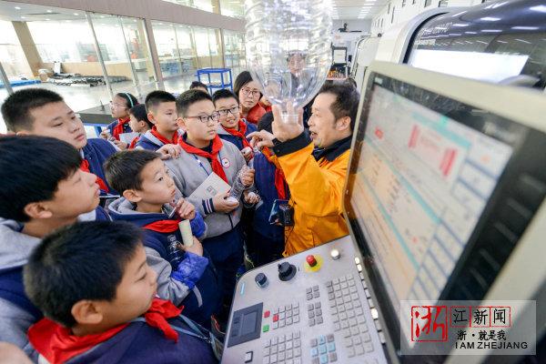 长兴：：：走读智慧工厂 感受科技魅力